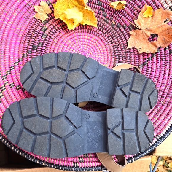 Free People Delaney Fisherman Platform Sandals LEATHER Dark Sand sz 40 EU / 10 - Picture 4 of 8